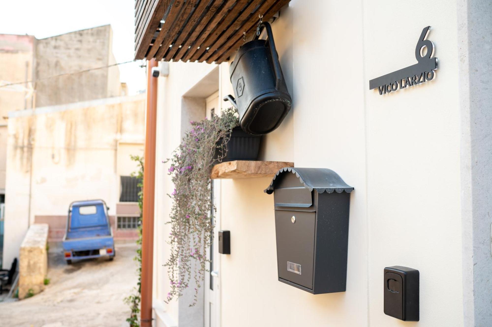 Appartement Vico Larzio 6 "Terrazza Sul Vico" à Noto Extérieur photo