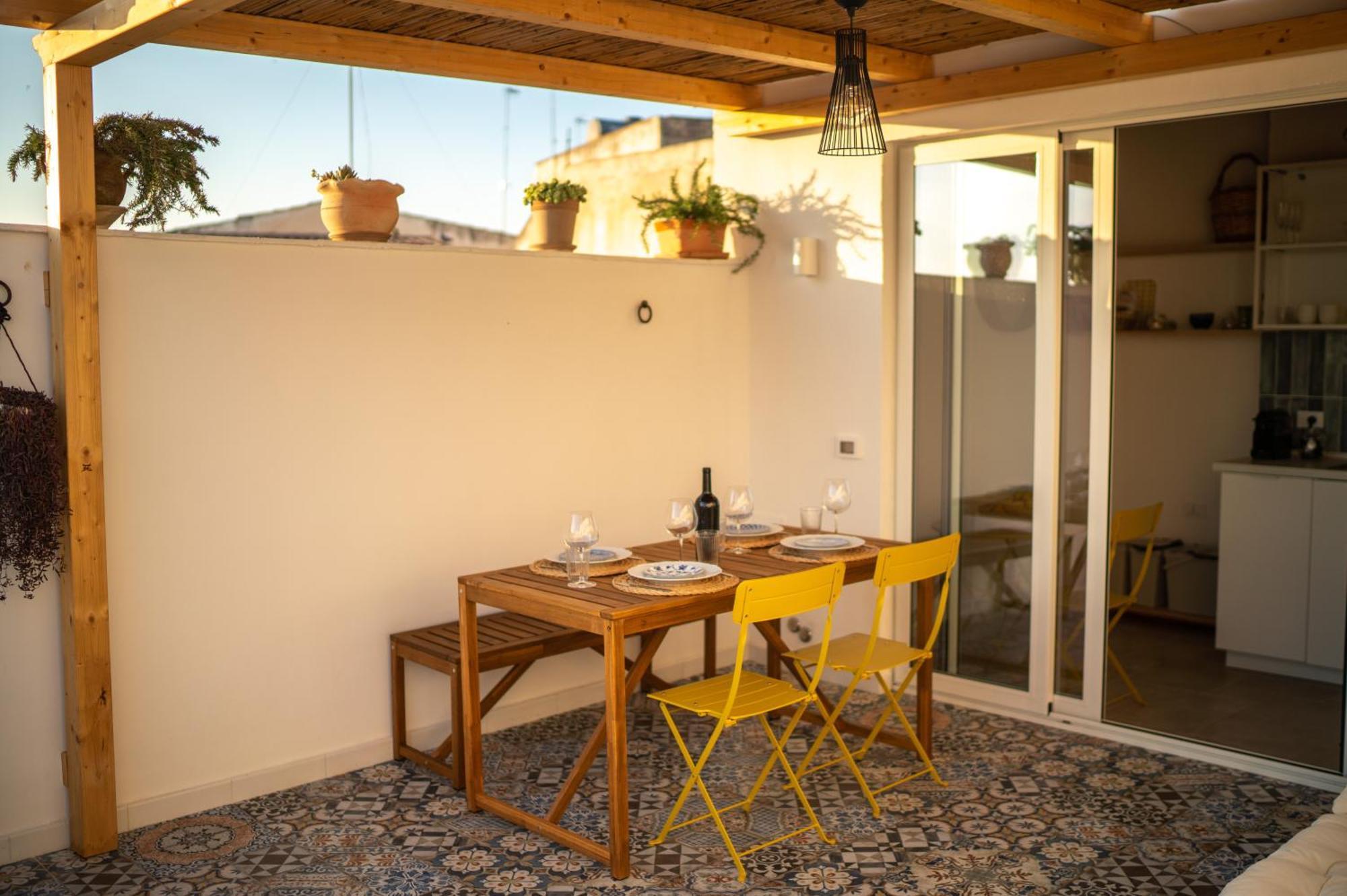 Appartement Vico Larzio 6 "Terrazza Sul Vico" à Noto Extérieur photo